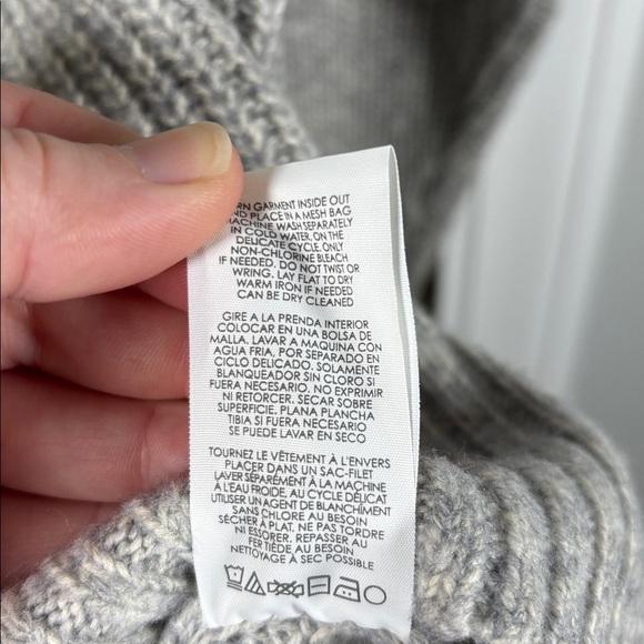 Cabi New NWT Wrap Pullover #4417 Heather Gray Sweater Medium - Picture 10 of 10